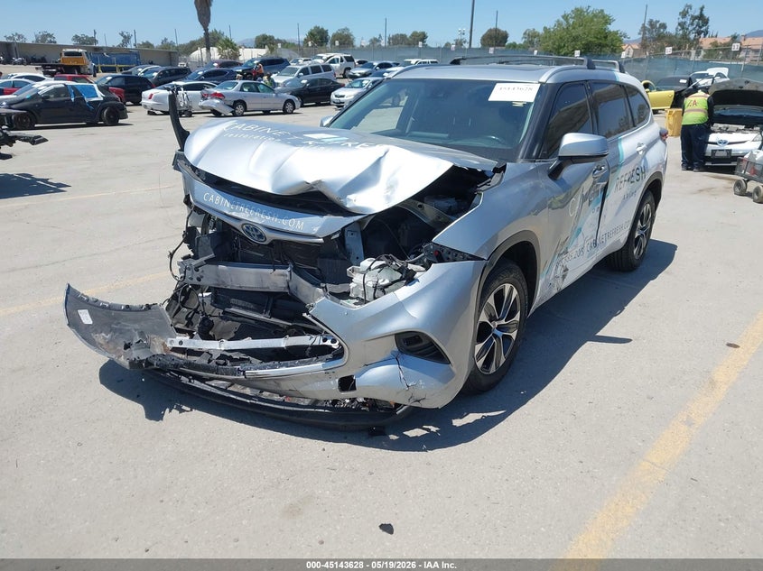 2022 Toyota Highlander VIN 5TDGARAH0NS516657 IAAI salvage auction — FRONT END, Salvage (California), sold $8,100 on 2026-07-29 (photo 2)