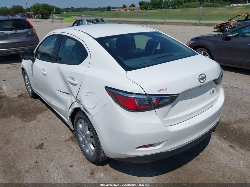 2016 Scion Ia VIN 3MYDLBZV1GY119826 IAAI salvage auction — SIDE, Salvage (Illinois), sold $1,850 on 2026-07-10 (photo 3)