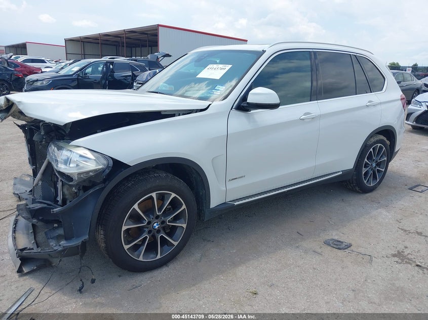 2017 BMW X5 VIN 5UXKR0C3XH0X82418 IAAI salvage auction — FRONT END, Salvage Title, sold $2,625 on 2026-07-28 (photo 2)