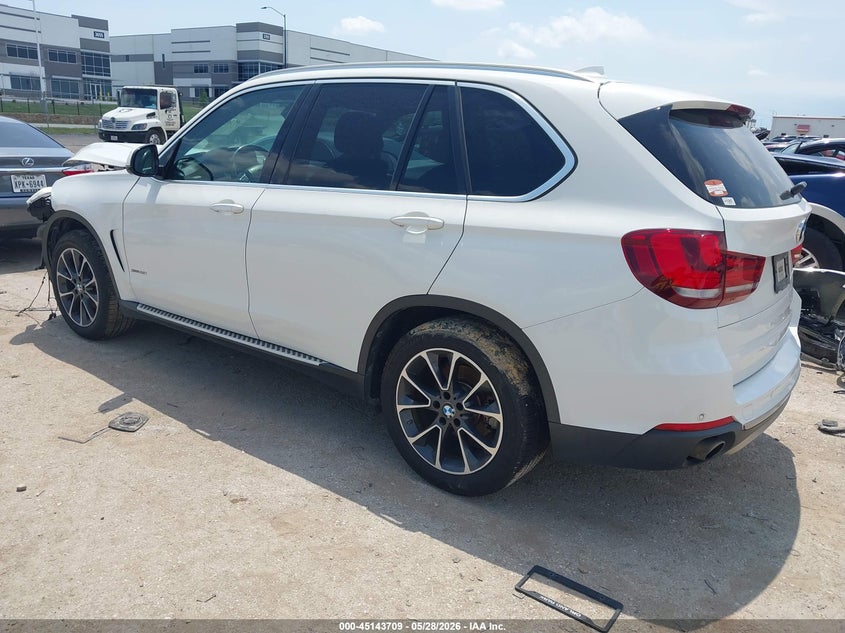 2017 BMW X5 VIN 5UXKR0C3XH0X82418 IAAI salvage auction — FRONT END, Salvage Title, sold $2,625 on 2026-07-28 (photo 3)