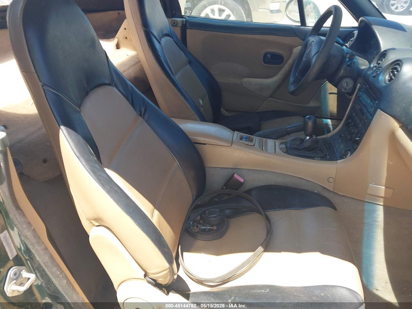 2000 Mazda Mx-5 VIN JM1NB3533Y0150670 IAAI salvage auction — NORMAL WEAR, Clear-Dealer Only (North Carolina), sold $750 on 2026-07-21 (photo 5)
