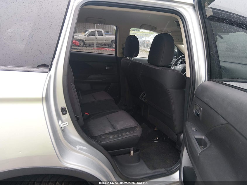 2020 Mitsubishi Outlander VIN JA4AD2A39LZ009237 IAAI salvage auction — FRONT END, Salvage (West Virginia), sold $3,250 on 2026-07-19 (photo 8)