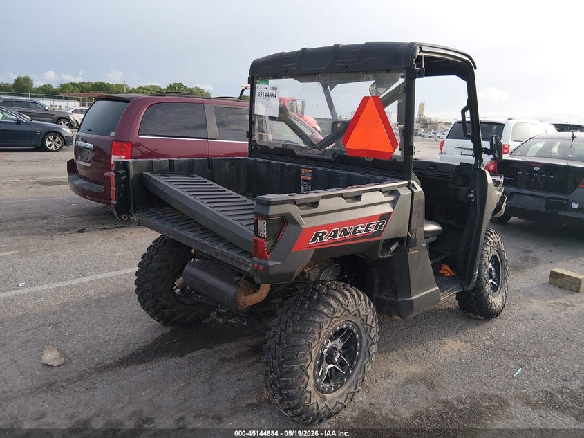 2020 Polaris Ranger VIN 3NSTAE993LN229548 IAAI salvage auction — FRONT END, Salvage (Illinois), sold $2,675 on 2026-07-29 (photo 4)