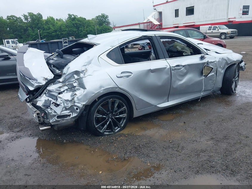 2022 Lexus Is VIN JTHGZ1B23N5049906 IAAI salvage auction — ROLLOVER, Salvage Title, sold $1,250 on 2026-07-08 (photo 4)
