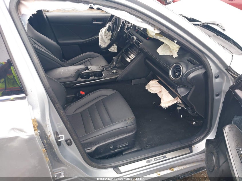 2022 Lexus Is VIN JTHGZ1B23N5049906 IAAI salvage auction — ROLLOVER, Salvage Title, sold $1,250 on 2026-07-08 (photo 5)
