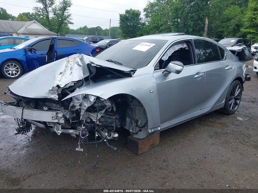 2022 Lexus Is VIN JTHGZ1B23N5049906 IAAI salvage auction — ROLLOVER, Salvage Title, sold $1,250 on 2026-07-08 (photo 6)