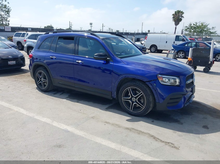 2023 Mercedes-benz Glb VIN W1N4M4GB0PW332377 IAAI salvage auction — LEFT & RIGHT, Salvage (Arizona), sold $11,450 on 2026-07-13 (photo 1)