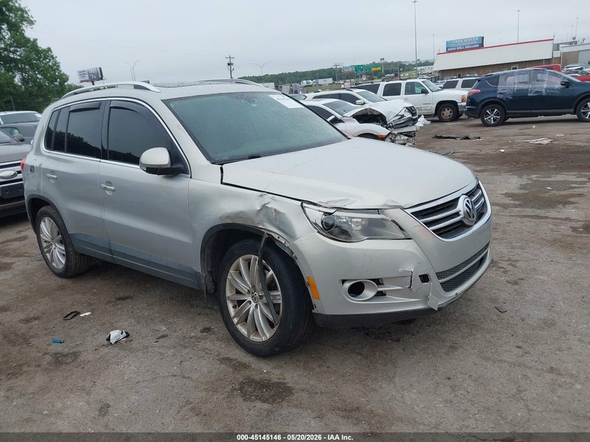 2009 Volkswagen Tiguan VIN WVGAV95NX9W530447 IAAI salvage auction — RIGHT FRONT, Clear (Oklahoma), sold $750 on 2026-07-15 (photo 1)