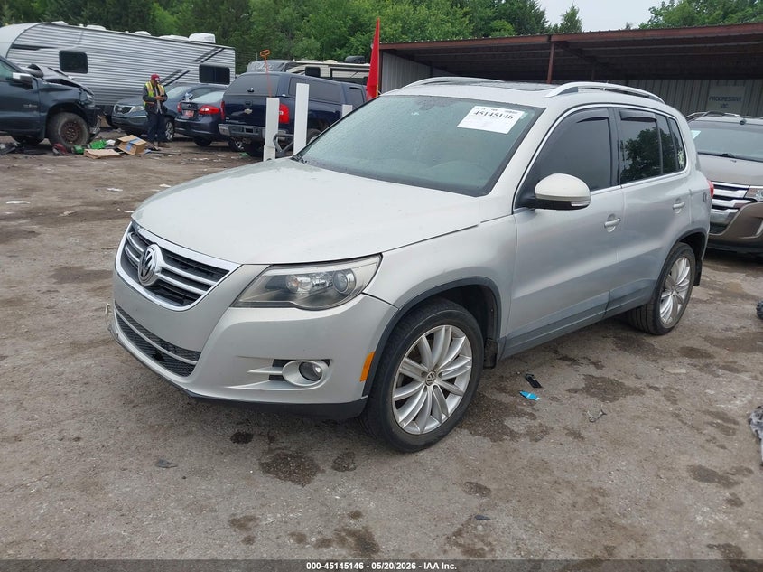 2009 Volkswagen Tiguan VIN WVGAV95NX9W530447 IAAI salvage auction — RIGHT FRONT, Clear (Oklahoma), sold $750 on 2026-07-15 (photo 2)