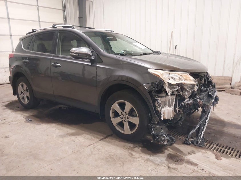 2015 Toyota Rav 4 VIN JTMRFREV7FJ030890 IAAI salvage auction — EXTERIOR BURN, Salvage (Minnesota), sold $25 on 2026-07-28 (photo 1)