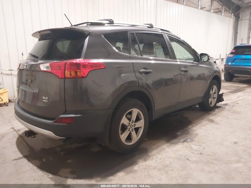 2015 Toyota Rav 4 VIN JTMRFREV7FJ030890 IAAI salvage auction — EXTERIOR BURN, Salvage (Minnesota), sold $25 on 2026-07-28 (photo 4)