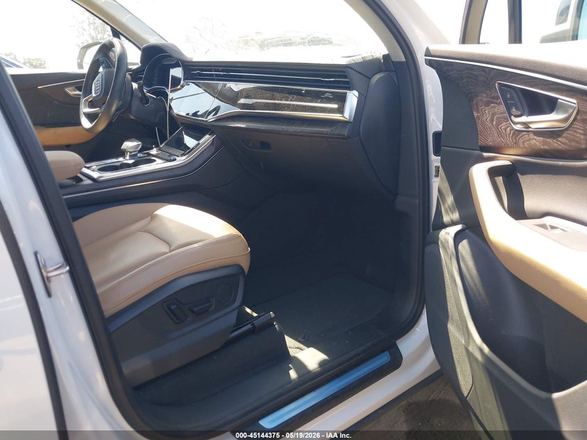 2025 Audi Q7 VIN WA1ACBF78SD002452 IAAI salvage auction — FRONT END, Salvage (California), sold $22,700 on 2026-07-22 (photo 5)