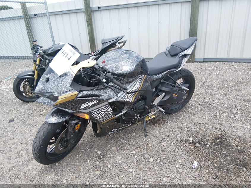 2025 Kawasaki Zx VIN JKBZXJJ11SA017585 IAAI salvage auction — FRONT END, Salvage (Louisiana), sold $4,400 on 2026-07-08 (photo 2)