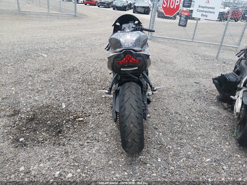2025 Kawasaki Zx VIN JKBZXJJ11SA017585 IAAI salvage auction — FRONT END, Salvage (Louisiana), sold $4,400 on 2026-07-08 (photo 6)