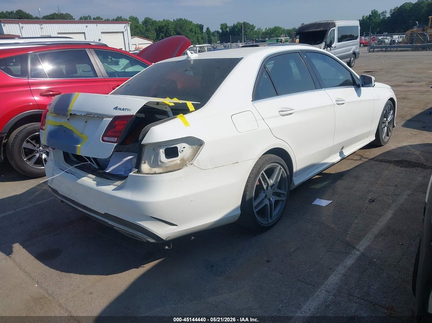 2014 Mercedes-benz E-klasse VIN WDDHF8JB4EB063636 IAAI salvage auction — REAR END, Salvage (North Carolina), sold $2,675 on 2026-07-06 (photo 4)