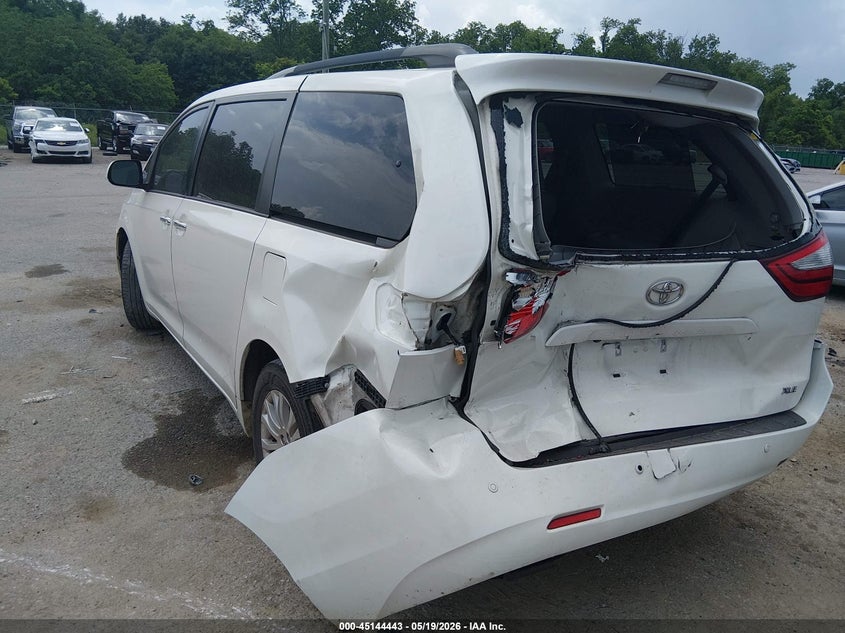 2017 Toyota Sienna VIN 5TDYZ3DC5HS889174 IAAI salvage auction — REAR END, Salvage (Louisiana), sold $3,450 on 2026-07-21 (photo 3)