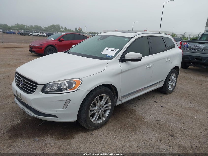 2016 Volvo Xc60 VIN YV440MDK5G2825497 IAAI salvage auction — HAIL, Original (Texas), sold $100 on 2026-07-28 (photo 2)