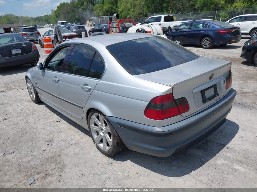 2001 BMW 3er VIN WBAAV53491FJ66207 IAAI salvage auction — FRONT END, Salvage (Tennessee), sold $300 on 2026-07-07 (photo 3)