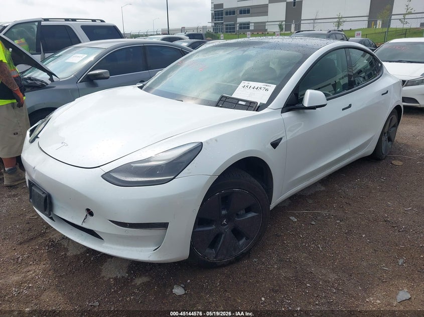 2021 Tesla Model 3 VIN 5YJ3E1EA9MF871895 IAAI salvage auction — RIGHT FRONT, Salvage (Texas), sold $1,850 on 2026-07-28 (photo 2)