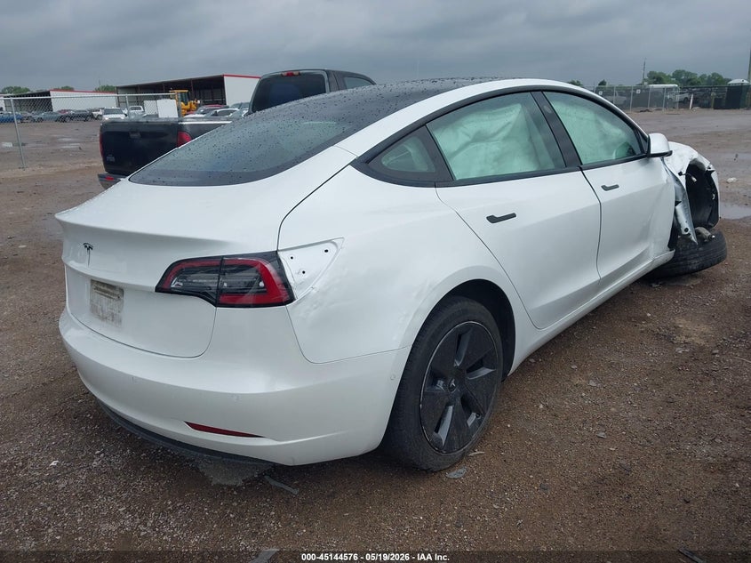 2021 Tesla Model 3 VIN 5YJ3E1EA9MF871895 IAAI salvage auction — RIGHT FRONT, Salvage (Texas), sold $1,850 on 2026-07-28 (photo 4)