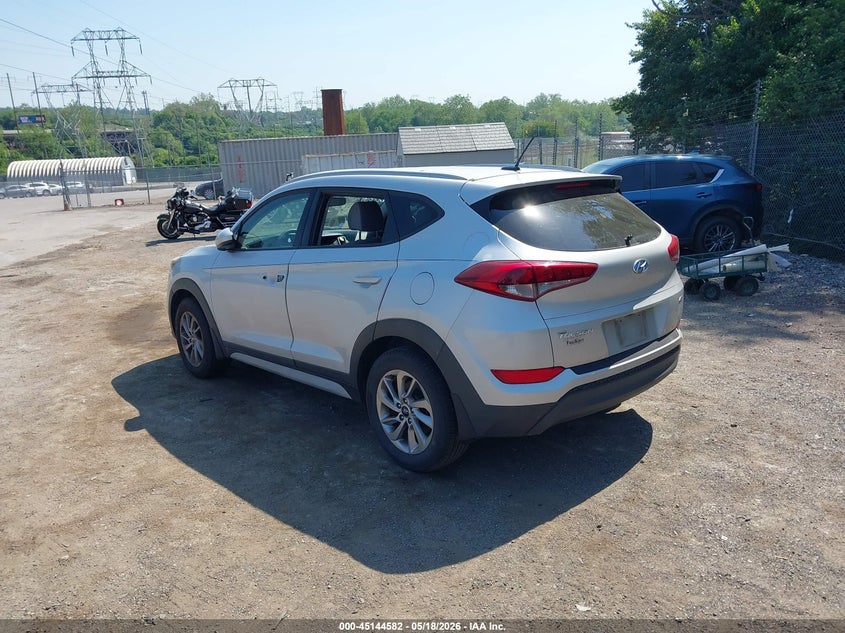 2017 Hyundai Tucson VIN KM8J3CA40HU583281 IAAI salvage auction — THEFT, Salvage (Pennsylvania), sold $2,400 on 2026-07-24 (photo 3)