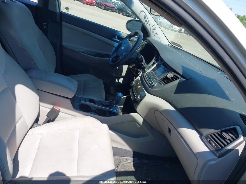 2017 Hyundai Tucson VIN KM8J3CA40HU583281 IAAI salvage auction — THEFT, Salvage (Pennsylvania), sold $2,400 on 2026-07-24 (photo 5)