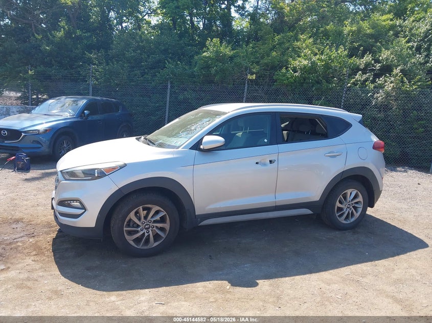 2017 Hyundai Tucson VIN KM8J3CA40HU583281 IAAI salvage auction — THEFT, Salvage (Pennsylvania), sold $2,400 on 2026-07-24 (photo 6)