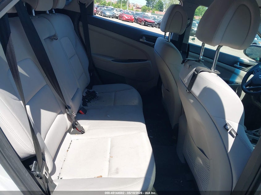 2017 Hyundai Tucson VIN KM8J3CA40HU583281 IAAI salvage auction — THEFT, Salvage (Pennsylvania), sold $2,400 on 2026-07-24 (photo 8)