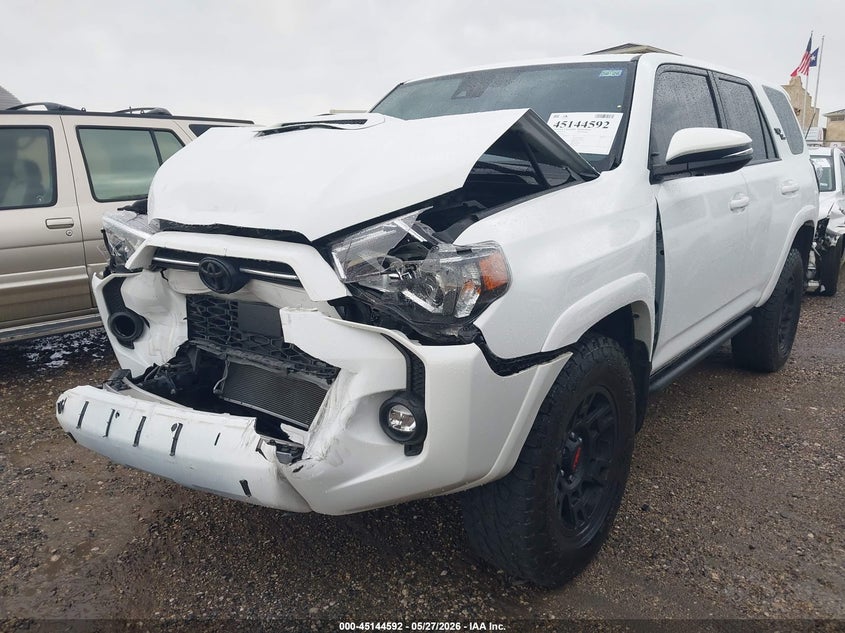 2024 Toyota 4runner VIN JTERU5JR9R6257038 IAAI salvage auction — FRONT END, Original (Texas), sold $18,800 on 2026-07-13 (photo 2)