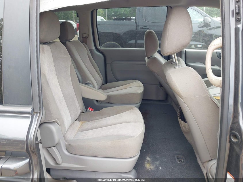 2014 Kia SEDONA VIN KNDMG4C76E6548022 IAAI salvage auction — EXTERIOR BURN, Clear (Virginia), sold $1,200 on 2026-07-22 (photo 8)