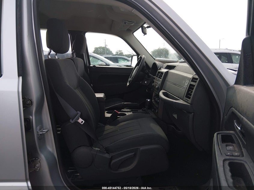 2012 Jeep Liberty (north america) VIN 1C4PJMAK7CW152572 IAAI salvage auction — HAIL, Salvage (Pennsylvania), sold $875 on 2026-07-25 (photo 5)