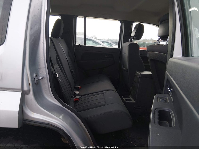 2012 Jeep Liberty (north america) VIN 1C4PJMAK7CW152572 IAAI salvage auction — HAIL, Salvage (Pennsylvania), sold $875 on 2026-07-25 (photo 8)