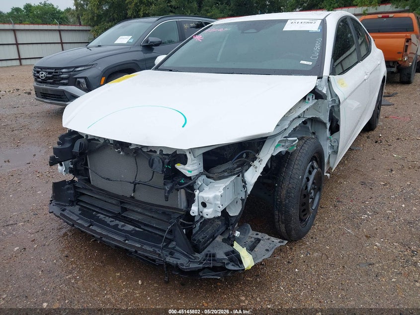 2025 Toyota Camry VIN 4T1DAACK6SU105196 IAAI salvage auction — FRONT END, Original (Texas), sold $14,800 on 2026-07-30 (photo 6)