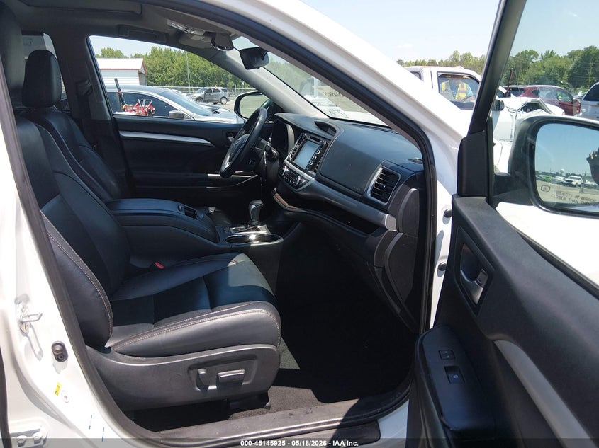 2019 Toyota Highlander VIN 5TDJZRFHXKS579607 IAAI salvage auction — FRONT END, Salvage Title, sold $7,000 on 2026-07-29 (photo 5)