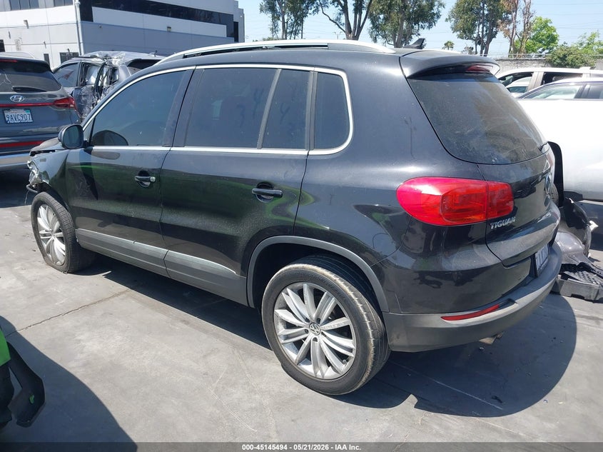 2015 Volkswagen Tiguan VIN WVGAV7AXXFW515969 IAAI salvage auction — LEFT FRONT, Salvage Title, sold $925 on 2026-07-29 (photo 3)