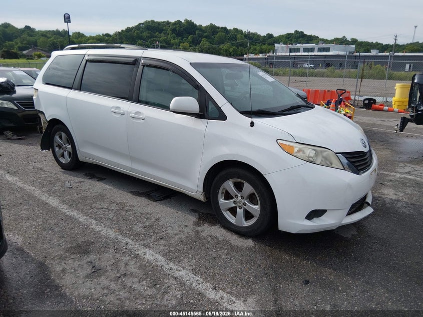 2011 Toyota Sienna VIN 5TDKK3DCXBS071828 IAAI salvage auction — REAR END, Salvage (Illinois), sold $1,450 on 2026-07-14 (photo 1)