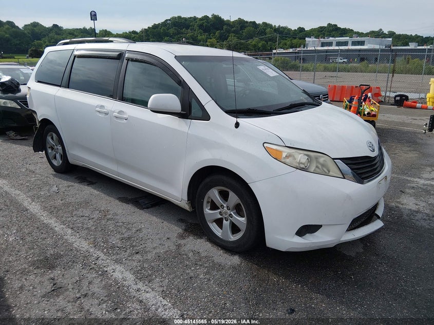2011 Toyota Sienna VIN 5TDKK3DCXBS071828 IAAI salvage auction — REAR END, Salvage (Illinois), sold $1,450 on 2026-07-14 (photo 3)