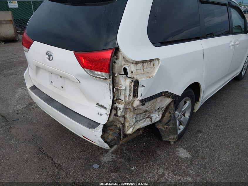 2011 Toyota Sienna VIN 5TDKK3DCXBS071828 IAAI salvage auction — REAR END, Salvage (Illinois), sold $1,450 on 2026-07-14 (photo 6)