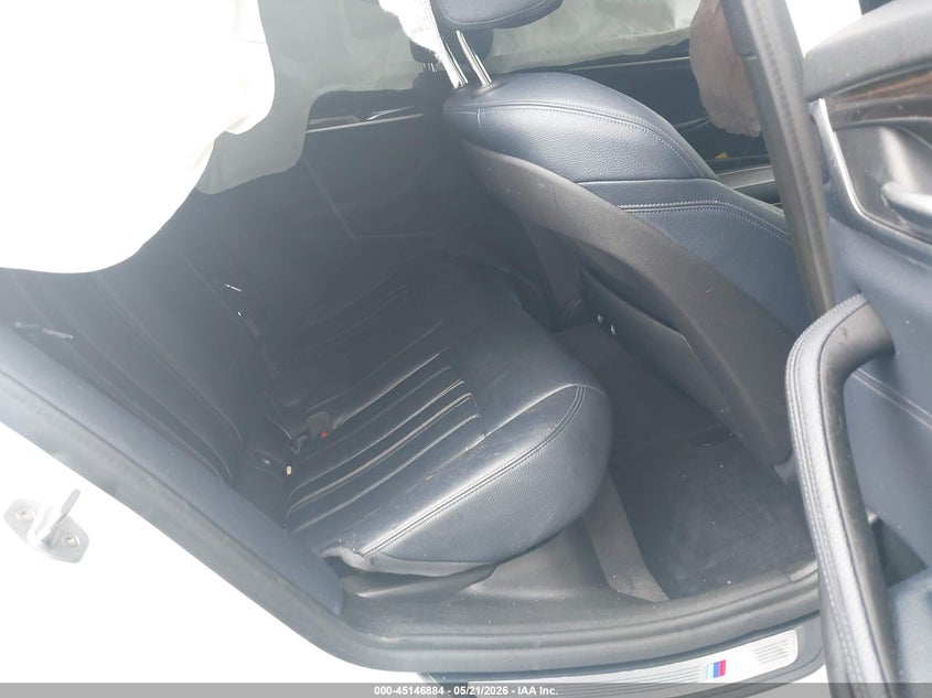 2019 BMW 5er VIN WBAJE7C50KWW20978 IAAI salvage auction — FRONT END, Mv-907A (New York), sold $10,500 on 2026-07-14 (photo 8)