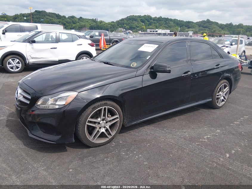 2015 Mercedes-benz E-klasse VIN WDDHF8JBXFB133593 IAAI salvage auction — RIGHT FRONT, Salvage (Illinois), sold $1,900 on 2026-07-28 (photo 2)