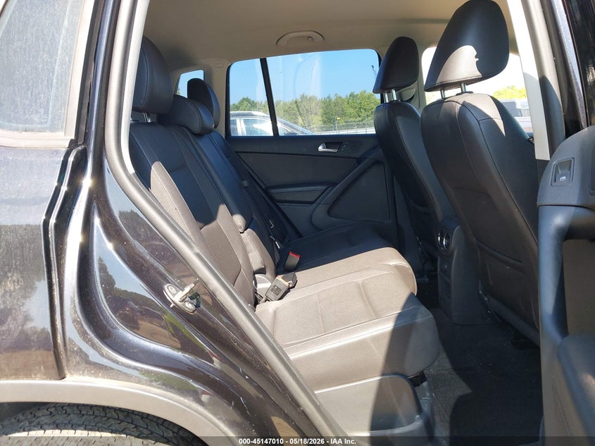 2017 Volkswagen Tiguan VIN WVGAV7AX0HW502926 IAAI salvage auction — FRONT END, Salvage (Tennessee), sold $975 on 2026-07-15 (photo 8)