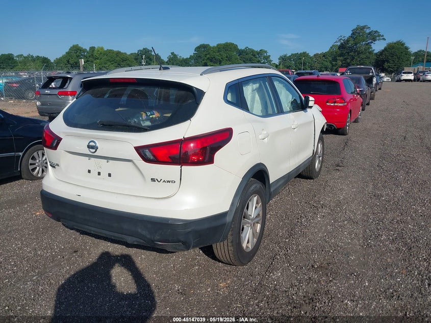 2017 Nissan Rogue VIN JN1BJ1CRXHW124021 IAAI salvage auction — RIGHT FRONT, Salvage (South Carolina), sold $1,700 on 2026-07-07 (photo 4)