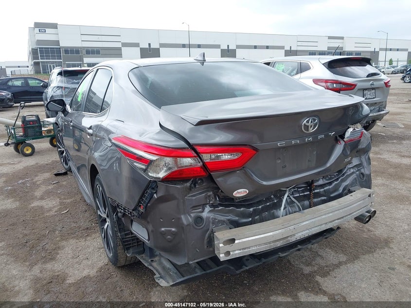 2019 Toyota Camry VIN 4T1B11HK1KU686008 IAAI salvage auction — REAR END, Salvage (Texas), sold $4,550 on 2026-07-27 (photo 3)
