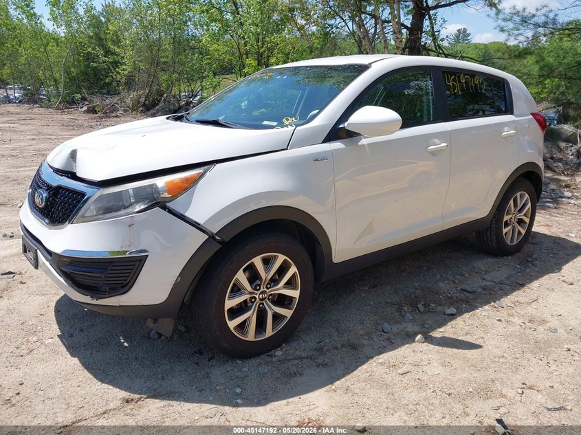 2015 Kia Sportage VIN KNDPBCAC9F7772421 IAAI salvage auction — FRONT END, Clear (Massachusetts), sold $2,200 on 2026-07-14 (photo 2)