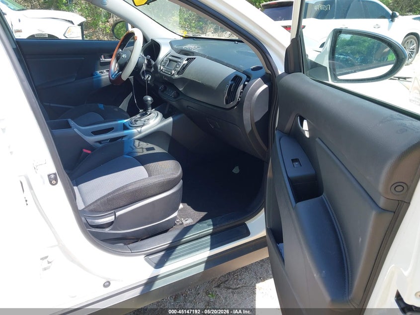 2015 Kia Sportage VIN KNDPBCAC9F7772421 IAAI salvage auction — FRONT END, Clear (Massachusetts), sold $2,200 on 2026-07-14 (photo 5)