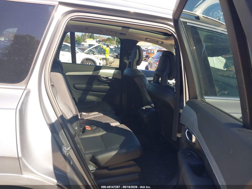 2016 Volvo Xc90 VIN YV4102XK0G1072101 IAAI salvage auction — ALL OVER, Salvage (Pennsylvania), sold $6,100 on 2026-07-17 (photo 8)