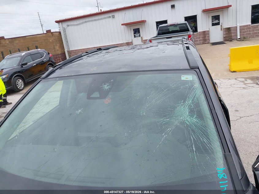 2025 Toyota Rav 4 VIN JTMRWRFV5SJ070877 IAAI salvage auction — HAIL, Salvage (Missouri), sold $13,250 on 2026-07-20 (photo 6)