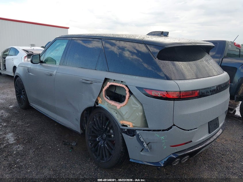 2025 Land rover Range rover sport VIN SAL1Z9F95SA447823 IAAI salvage auction — REAR END, Clear (Oklahoma), sold $107,500 on 2026-07-20 (photo 3)