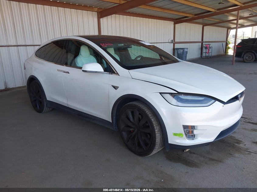 2019 Tesla Model x VIN 5YJXCBE46KF181932 — IAAI salvage auction photo