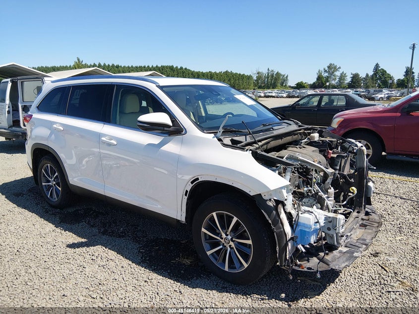 2019 Toyota Highlander VIN 5TDJZRFH3KS574197 IAAI salvage auction — FRONT END, Salvage (Oregon), sold $8,500 on 2026-07-06 (photo 1)